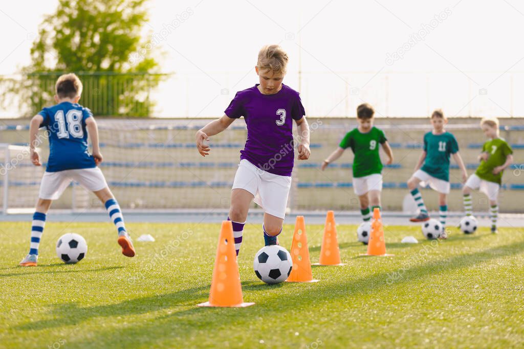Séance d’entraînement de jeunes joueurs de football